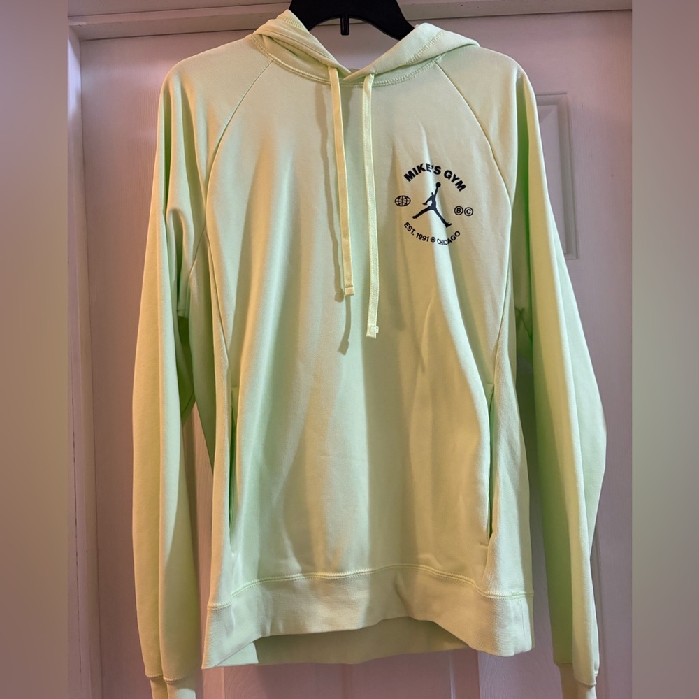 Jordan Hoodie
Adult Small